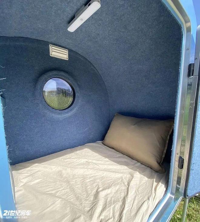 的法式浪漫！Nirvana Van自行车移动小窝AG真人百家家乐app29万元起54kg水滴房车(图5)